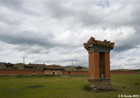 Near Amarbayasgalant monastery